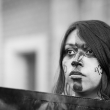 Mujer con rostro pintado en protesta por los 43, Ciudad de MéxicoPor los 43©Aarón Ramírez Kapta F22