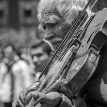 Violinista callejero en Ciudad de México ©Aarón Ramírez Kapta F22